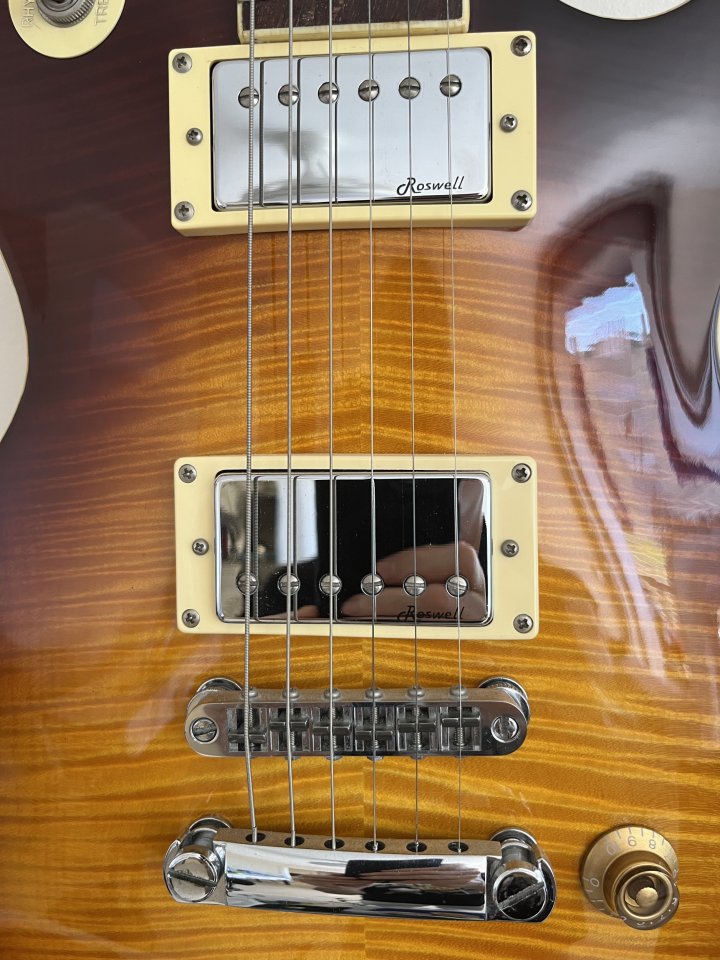 Harley Benton SC-550 Deluxe (Tipo Les Paul) de segunda mano · Foto 7 de 7 · Barcelona · 200 €
