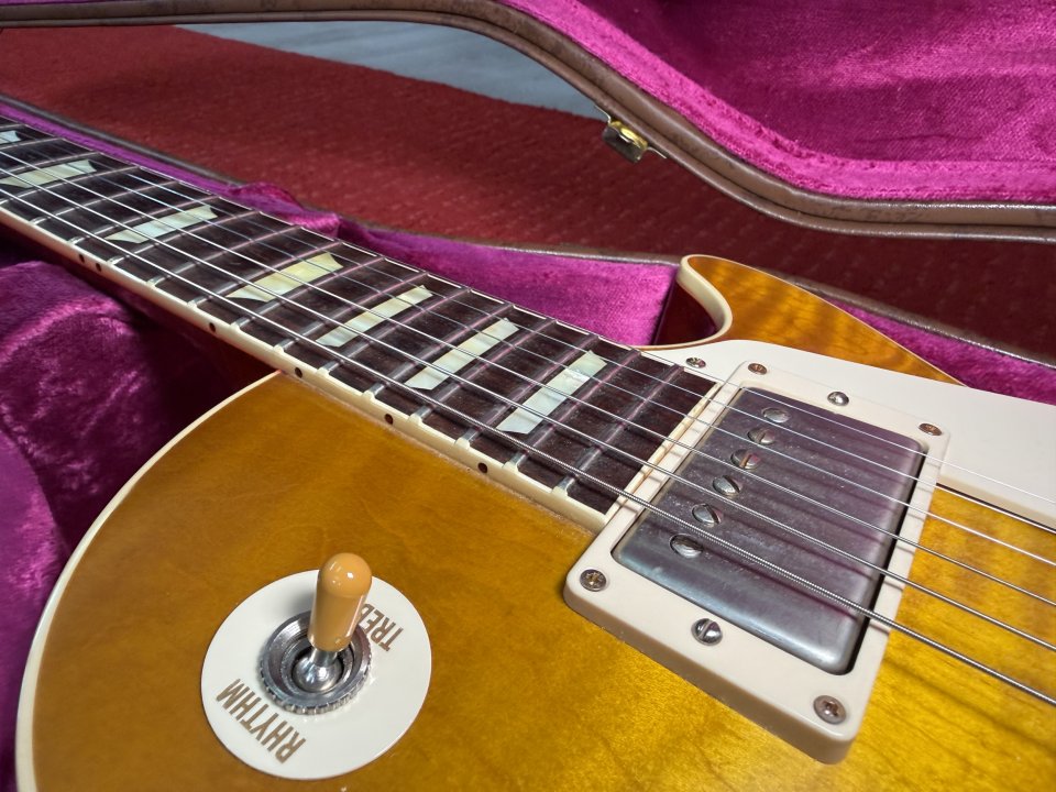 Gibson Custom Shop 1958 Les Paul Reissue (R8) 2014 – Lemon Burst de segunda mano · Foto 3 de 10 · Bizkaia · 4000 €