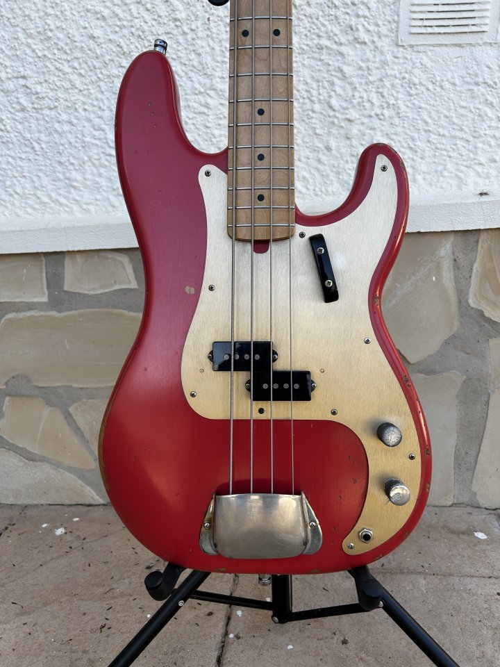 Fender Precision road worn 50s