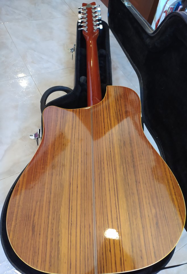 Guitarra Washburn 12 cuerdas electroacústica