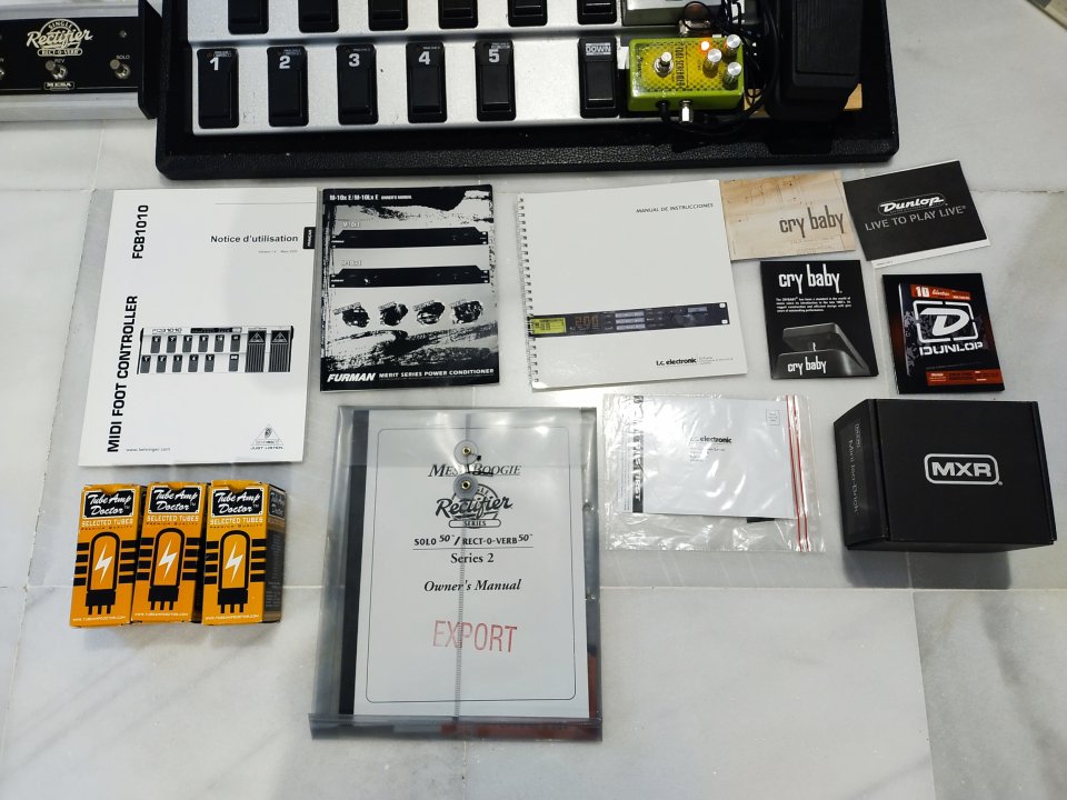 Todo mi equipo (Mesa Boogie/GForce/Furman/EH/Mxr/Fcb1010/Maletas)