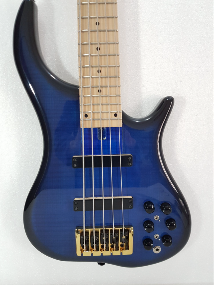 Bajo Eléctrico Merlos 5 Cuerdas