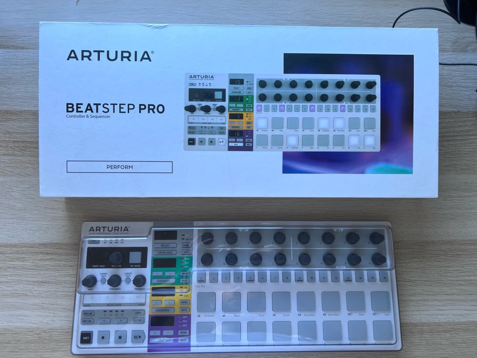 Arturia beatstep pro