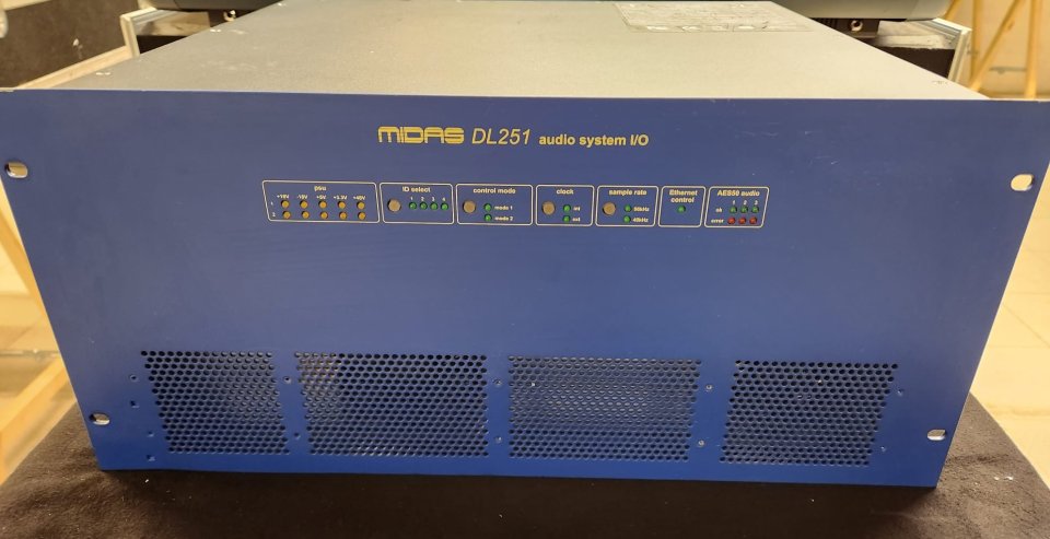 Vendo MIDAS PRO2 y DL251 de segunda mano · Foto 3 de 3 · Jaén · 8000 €