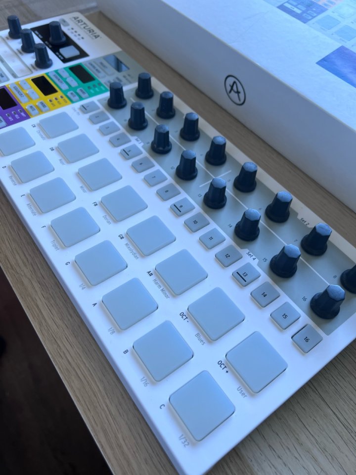 Arturia beatstep pro