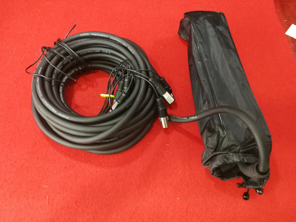 Power Cables Snake 2160 de segunda mano · Foto 2 de 4 · Girona · 69 €