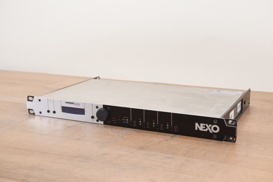 2 CAMCO VORTEX 6 + Procesador NEXO NX242 de segunda mano · Foto 3 de 3 · Barcelona · 3500 €