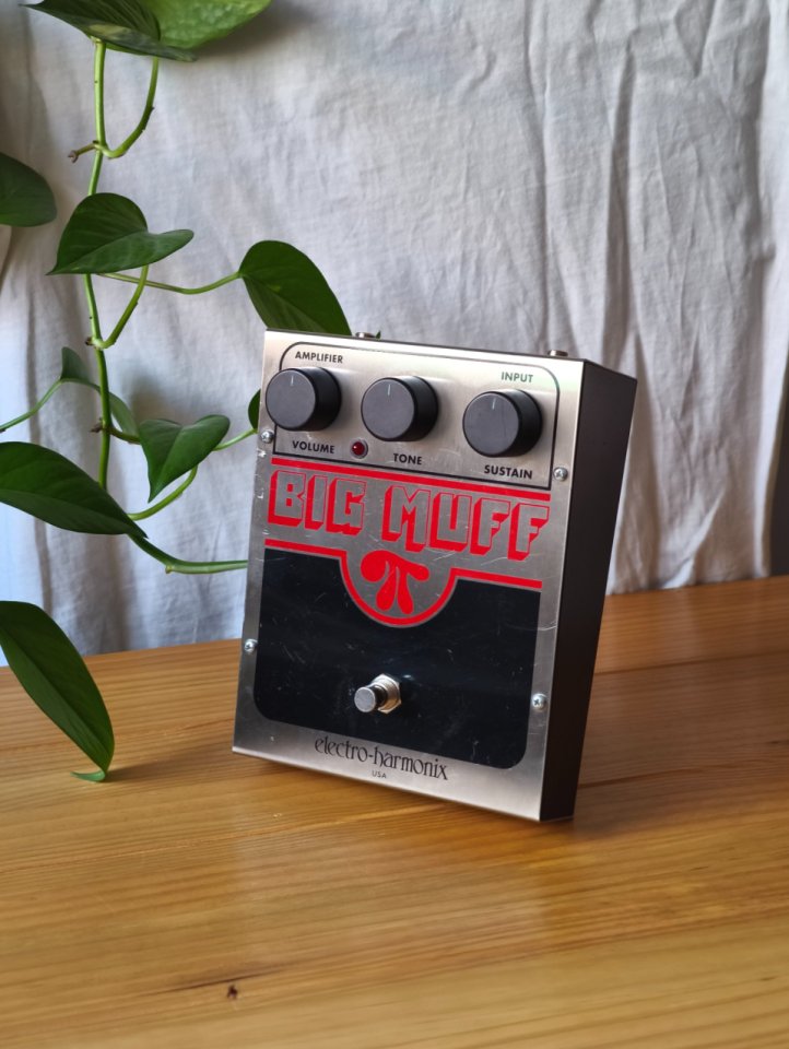 Electro Harmonix Big Muff Pi de segunda mano · Foto 1 de 4 · Barcelona · 75 €
