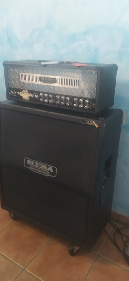 MESA BOOGIE DUAL RECTIFIER + PANTALLA Mesa Boogie 4x12 Rectifier Stand.