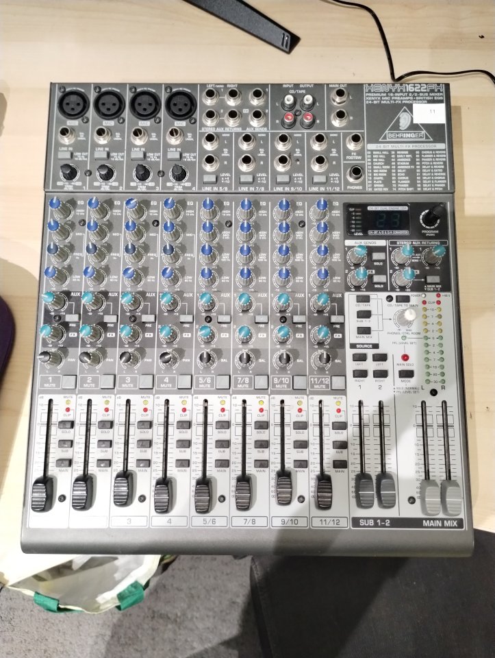 BEHRINGER DENYX1622FX