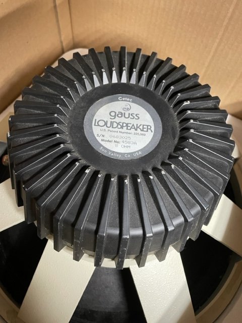 Conos de altavoz usados 12", 15", 18". JBL, Gauss, RCF, Sinmarc, Beyma...