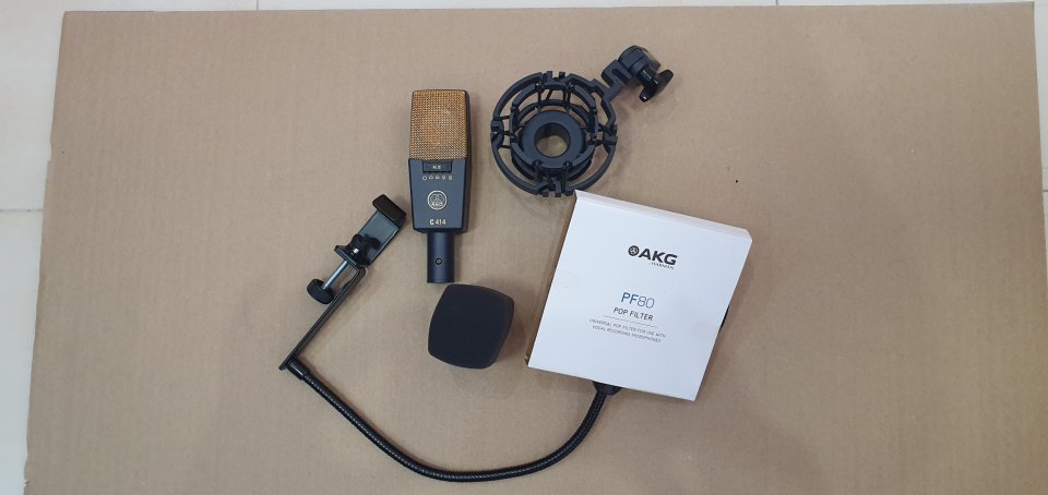 AKG 414 XLII "A ESTRENAR", jamás usado!