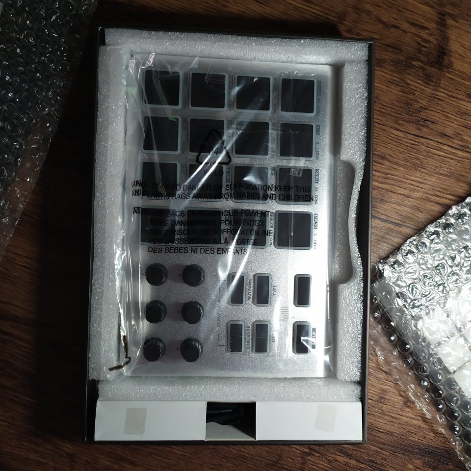 ESI Controlador MIDI de segunda mano · Foto 2 de 5 · Madrid · 70 €
