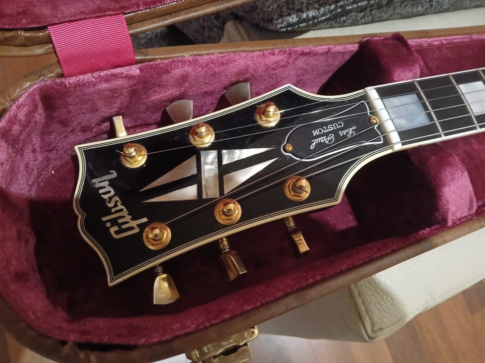 Gibson Les Paul Custom Shop Ebony de segunda mano · Foto 2 de 8 · Jaén