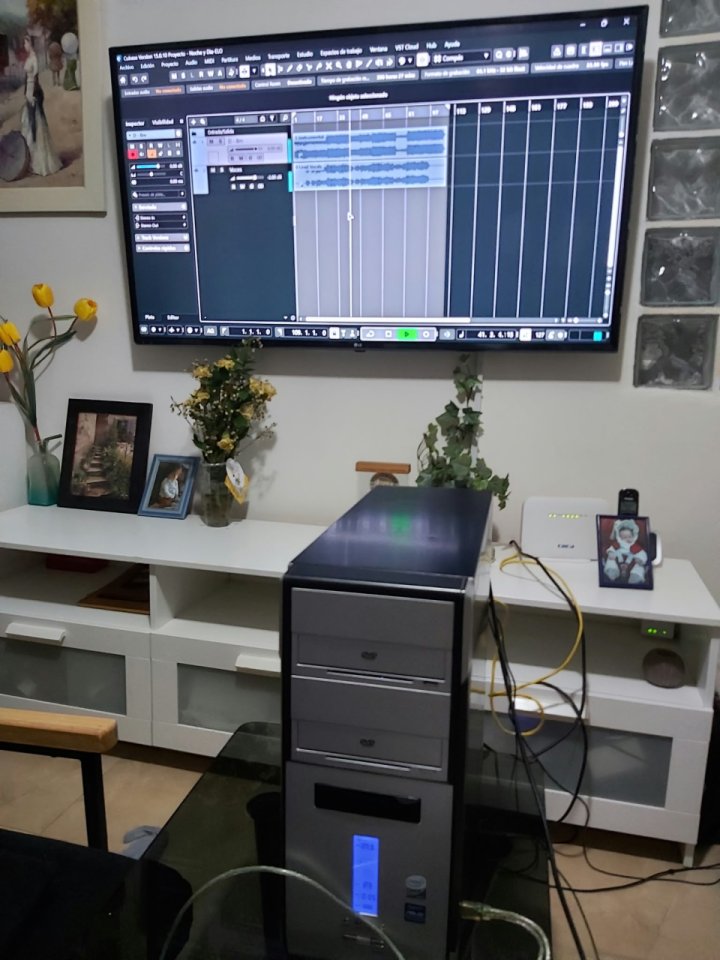 Torre Pc Intel Core i7 para musicos de segunda mano · Foto 1 de 4 · Toledo · 350 €