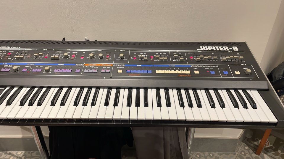 Roland Jupiter 6