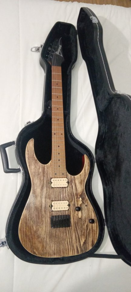 Ibanez RG421HigPerformanceAM-ABL (Dimarzios) de segunda mano · Foto 1 de 7 · Madrid · 500 €