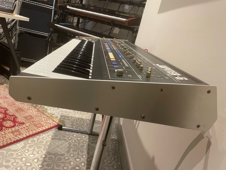 Roland Jupiter 6