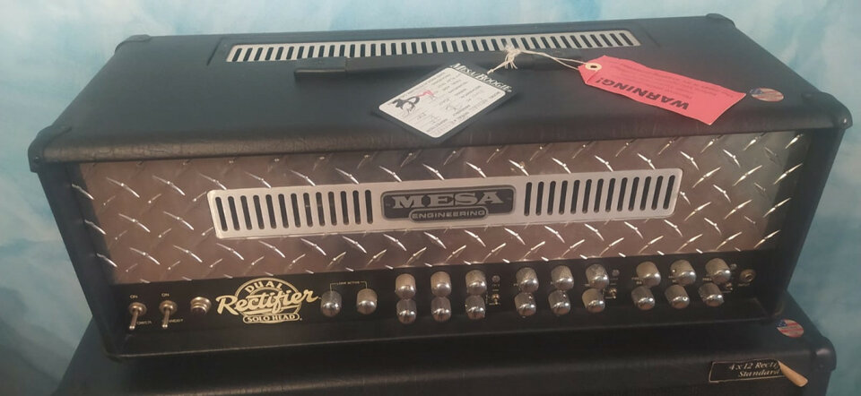 MESA BOOGIE DUAL RECTIFIER + PANTALLA Mesa Boogie 4x12 Rectifier Stand.