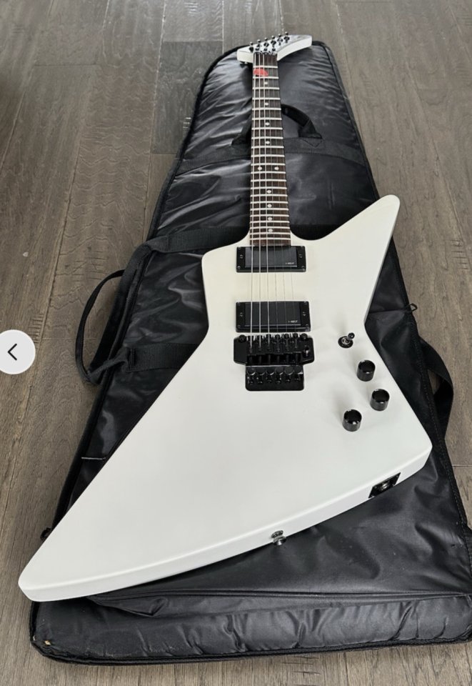 Busco Harley Benton EXPLORER PROGRESSIVE