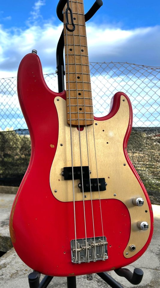 Fender Precision road worn 50s