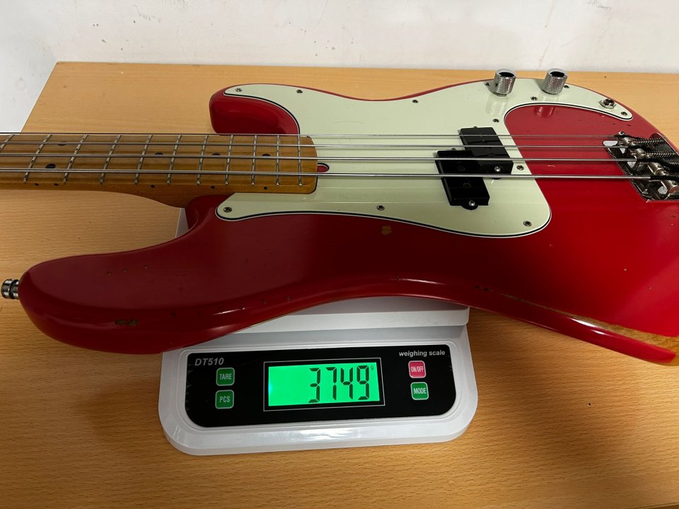 Fender Precision road worn 50s