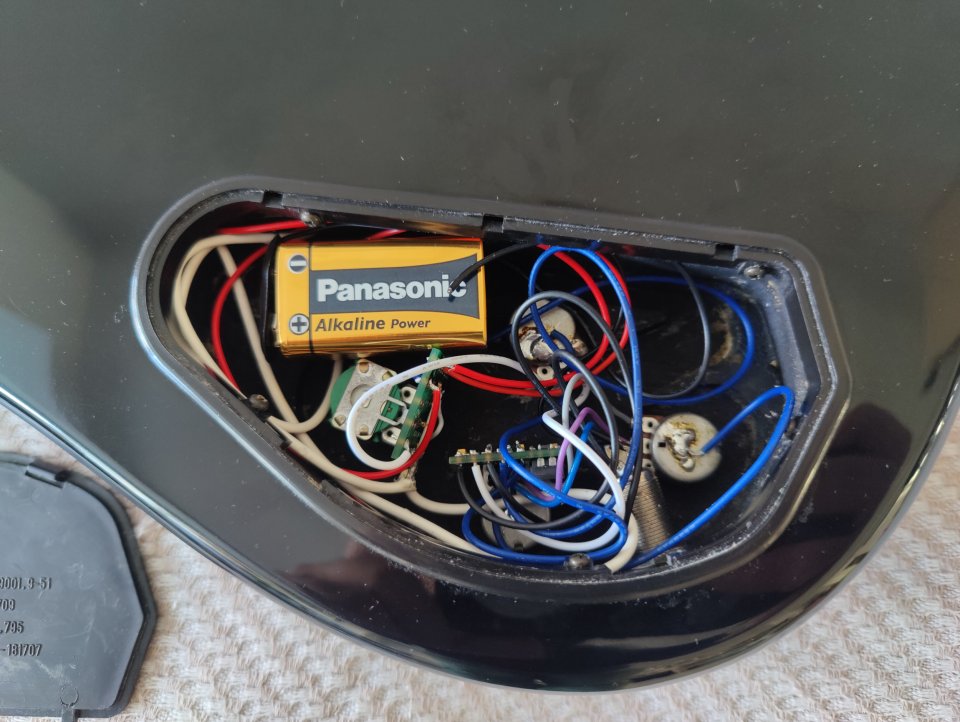 Warwick Rockbass Streamer LX5 EMG