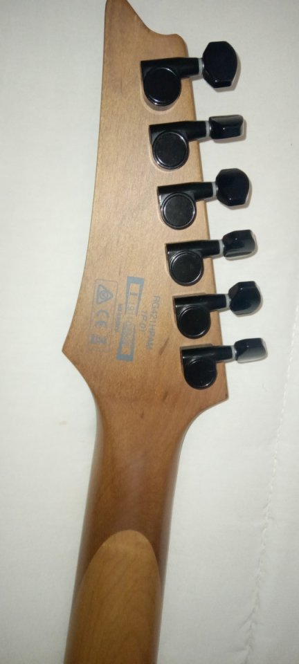 Ibanez RG421HigPerformanceAM-ABL (Dimarzios) de segunda mano · Foto 3 de 7 · Madrid · 500 €