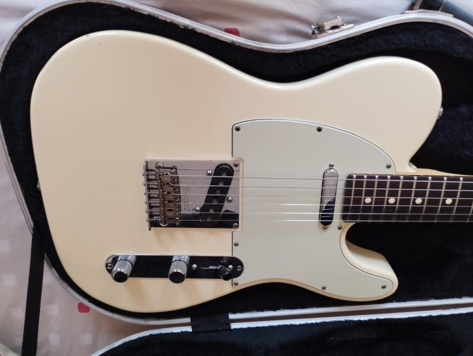 Fender telecaster 2016 Limited Edition American Standard de segunda mano · Foto 6 de 10 · Málaga · 1300 €