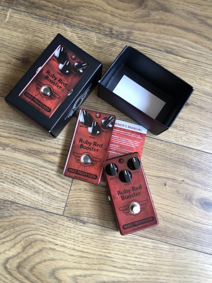 Mád Professor Ruby Red Booster de segunda mano · Foto 2 de 2 · Madrid · 120 €