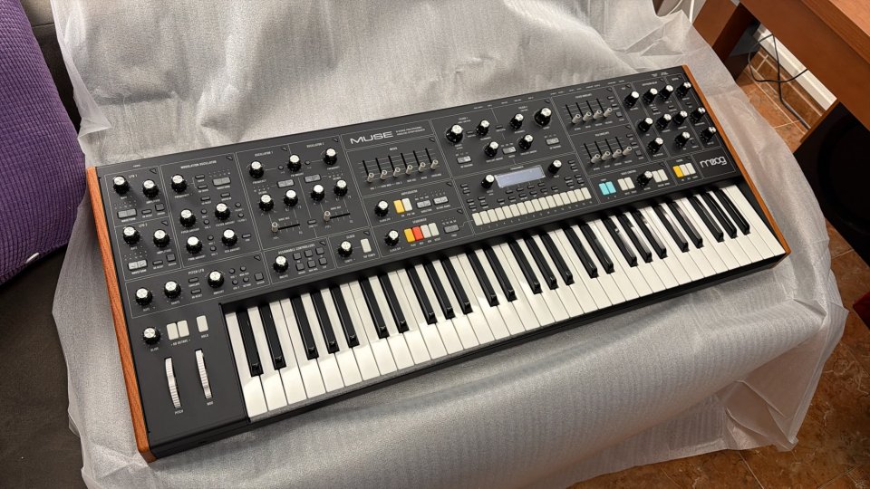 Moog Muse Impecable de segunda mano · Foto 1 de 2 · Tarragona · 2600 €