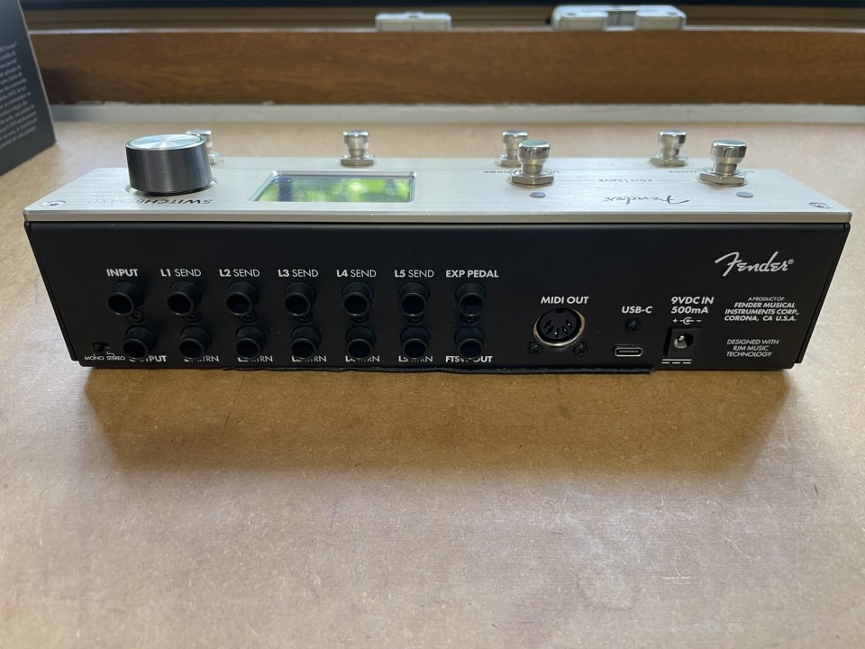 FENDER SWITCHBOARD EFFECTS OPERATOR switcher de 5 loops de segunda mano · Foto 4 de 4 · Alicante · 255 €
