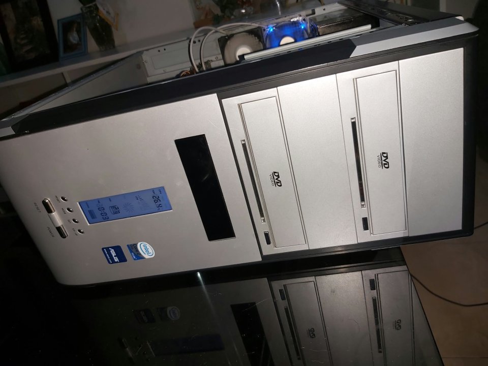 Torre Pc Intel Core i7 para musicos de segunda mano · Foto 2 de 4 · Toledo · 350 €