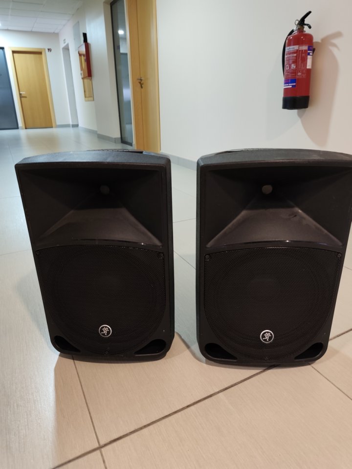 Altavoces Mackie Thump 12 de segunda mano · Foto 1 de 6 · Sevilla · 450 €