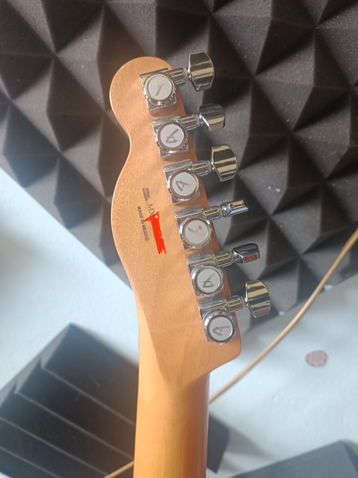 Fender Nashville player plus telecaster