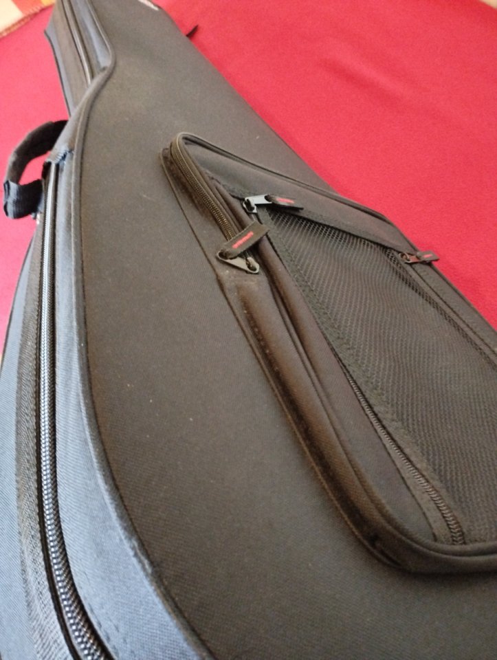 Guitarra Manouche de Gypsy Jazz Olivier Marin.