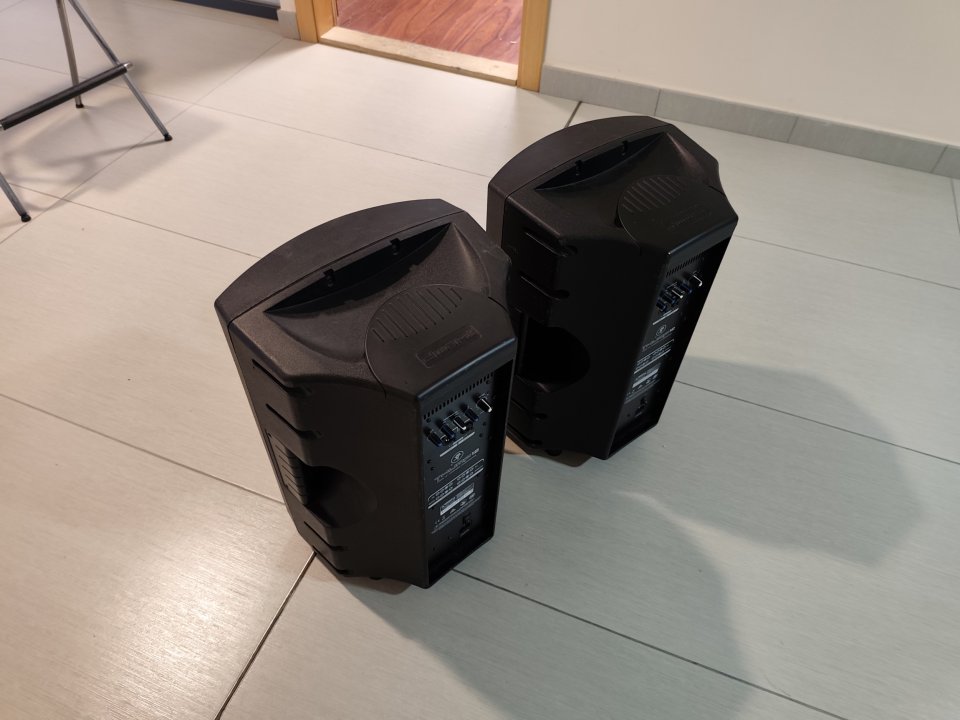 Altavoces Mackie Thump 12 de segunda mano · Foto 5 de 6 · Sevilla · 450 €