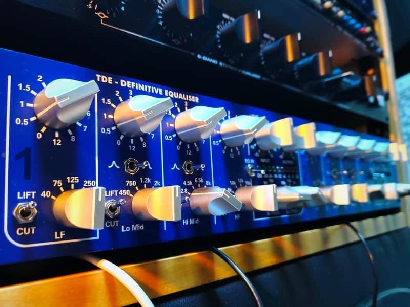 TFPro P9 Mastering Equalizer de segunda mano · Foto 1 de 3 · Valencia · 1400 €