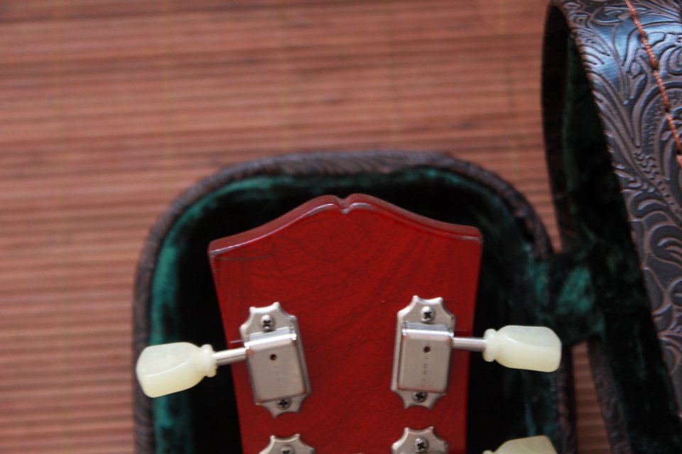 cambio Maybach Lester '58 (premium Gibson Les Paul type) ↔ telecaster