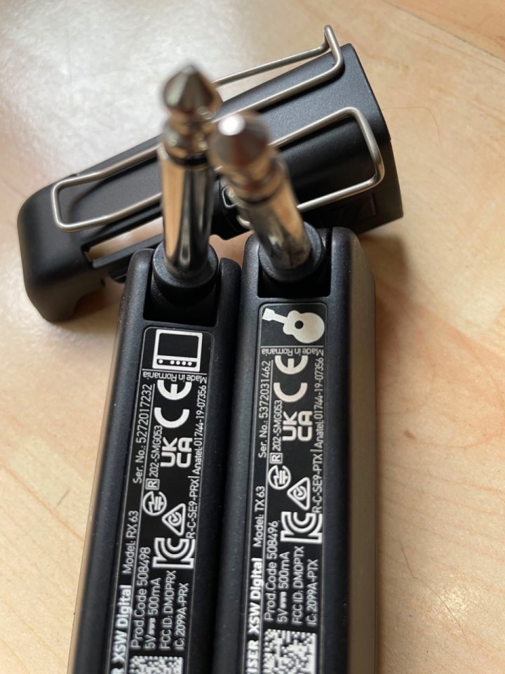 Inalámbrico Sennheiser XSW-D Instrument Base Set de segunda mano · Foto 3 de 3 · Barcelona · 180 €
