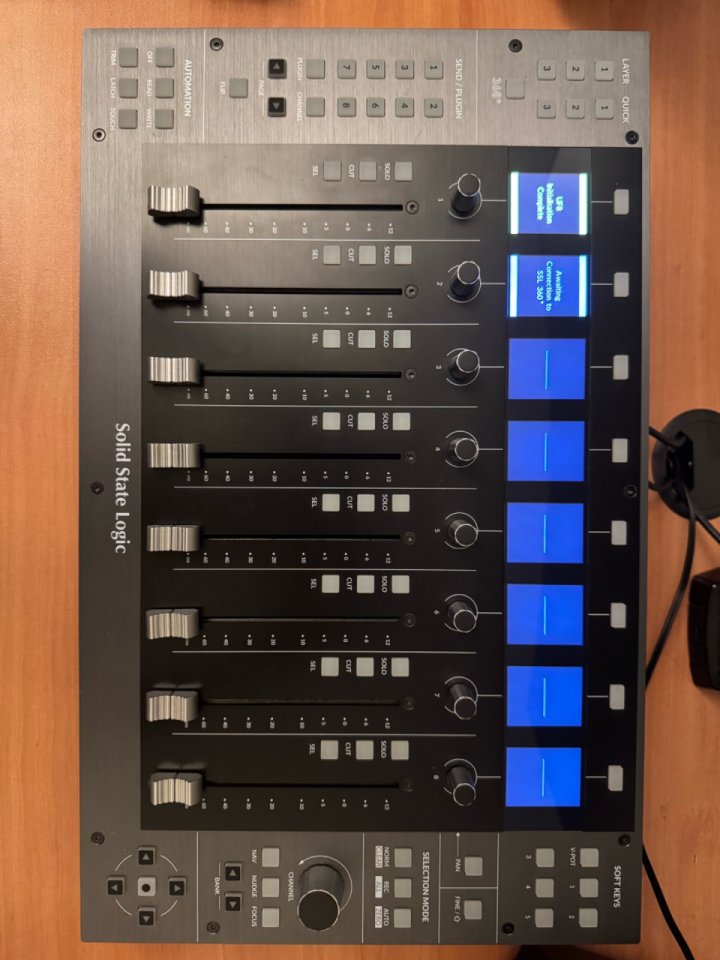 Controladora SSL UF8