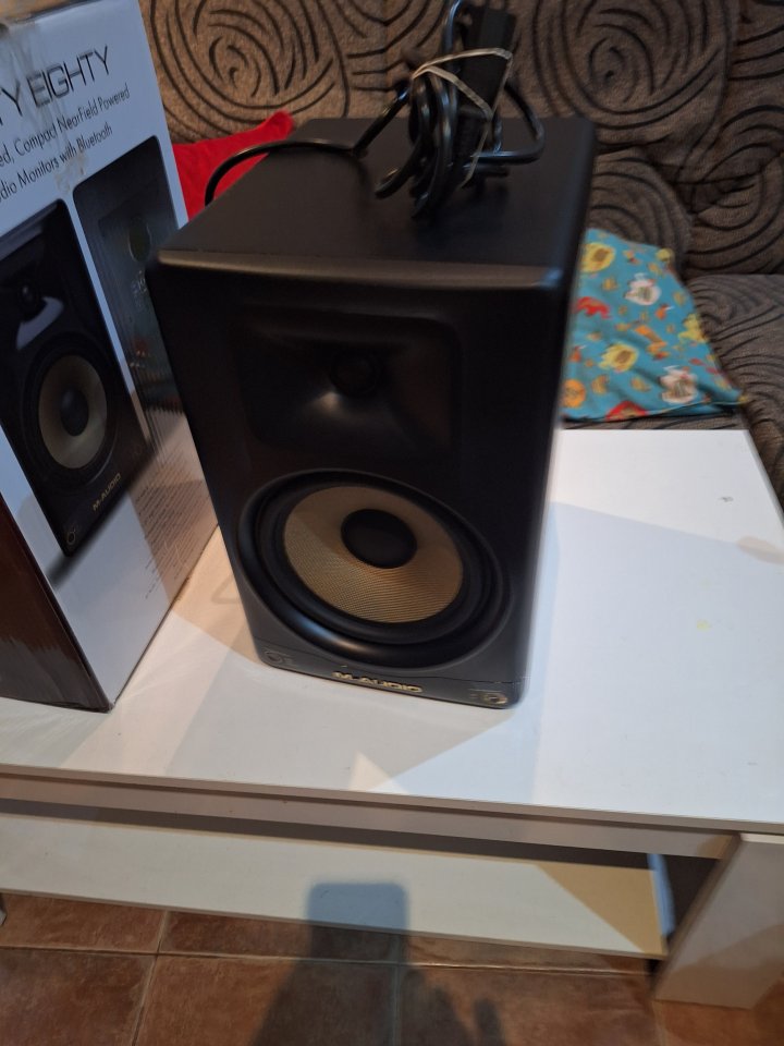 M-Audio Forty Eighty 8 Monitor Activo bluetooth  ( lo ultimo)