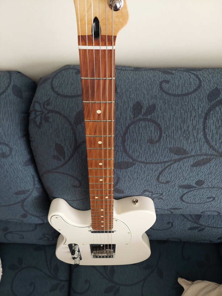 Fender Player Telecaster PF Polar White LH