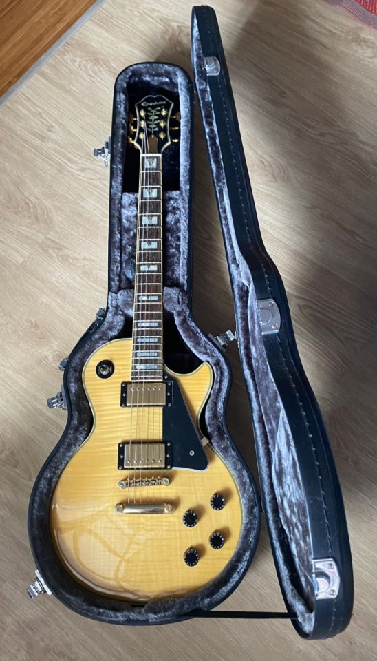 Epiphone Les Paul Custom 100th Anniversary de segunda mano · Foto 2 de 8 · SC Tenerife · 600 €