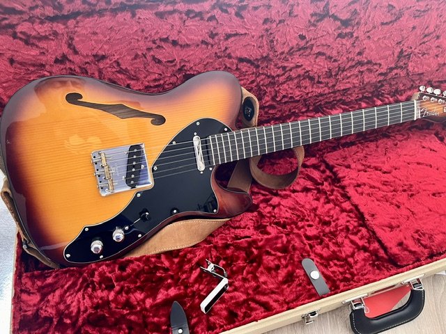 Fender Telecaster thinline "Suona" de segunda mano · Foto 5 de 9 · Málaga · 2500 €