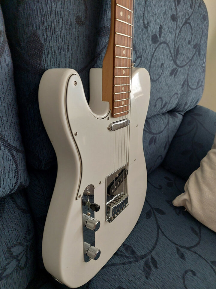 Fender Player Telecaster PF Polar White LH