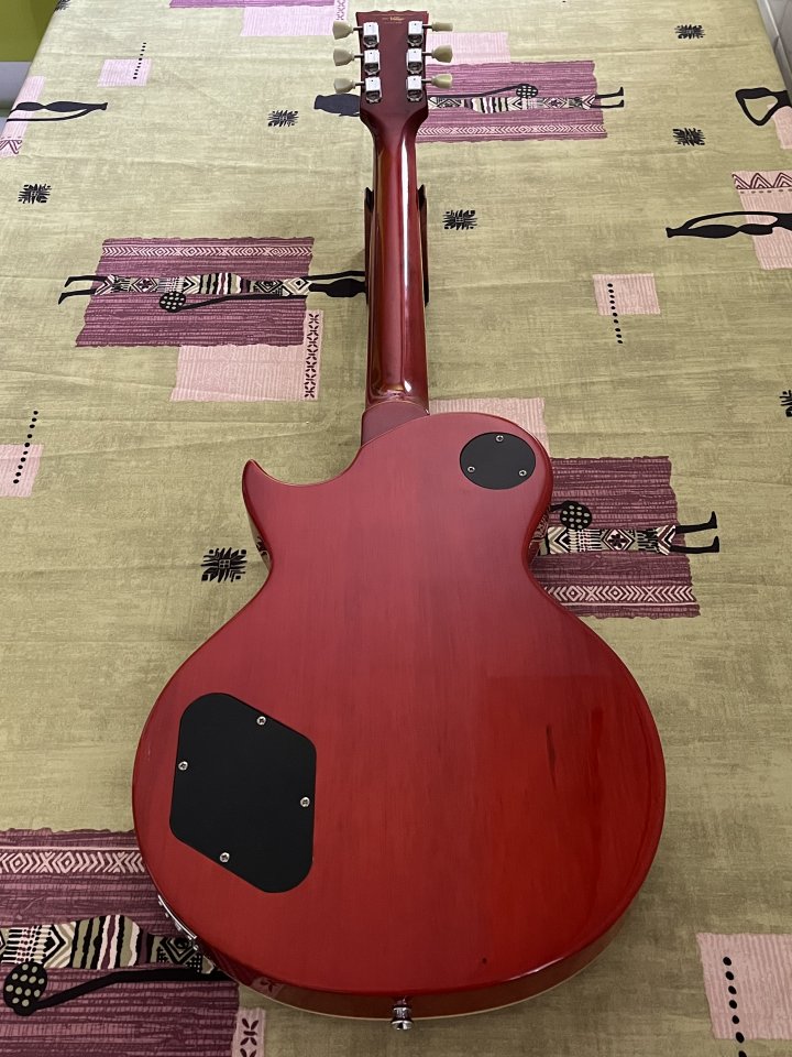 Vintage V100 Les Paul Flame Cherry Sunburst con estuche