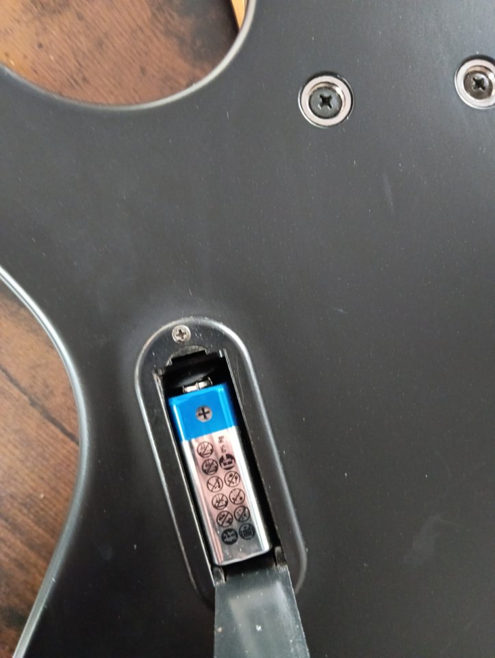 Bajo ibanez de segunda mano · Foto 8 de 10 · Sevilla · 250 €
