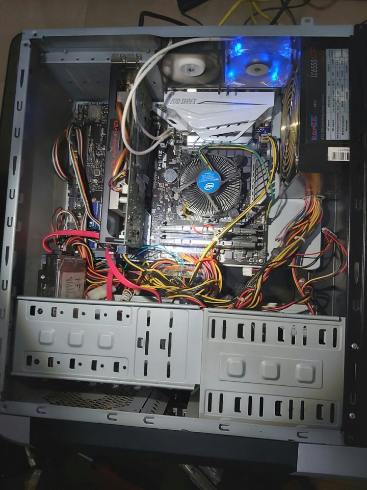 Torre Pc Intel Core i7 para musicos de segunda mano · Foto 3 de 4 · Toledo · 350 €