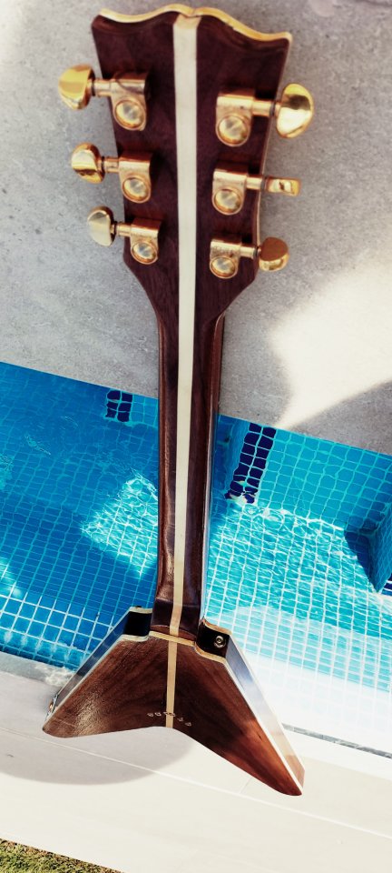 LUCY Albert King flying V by Luthier's Hut